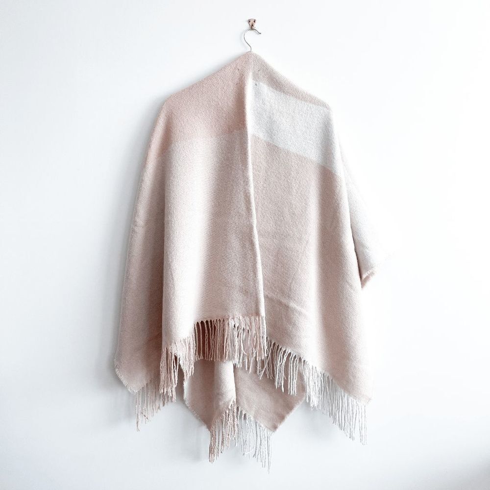 Soia & Kyo Women's Beige Pink Colorblock Fringed Poncho Cape One Size - Picture 2 of 8